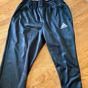 4 pairs of Sweatpants